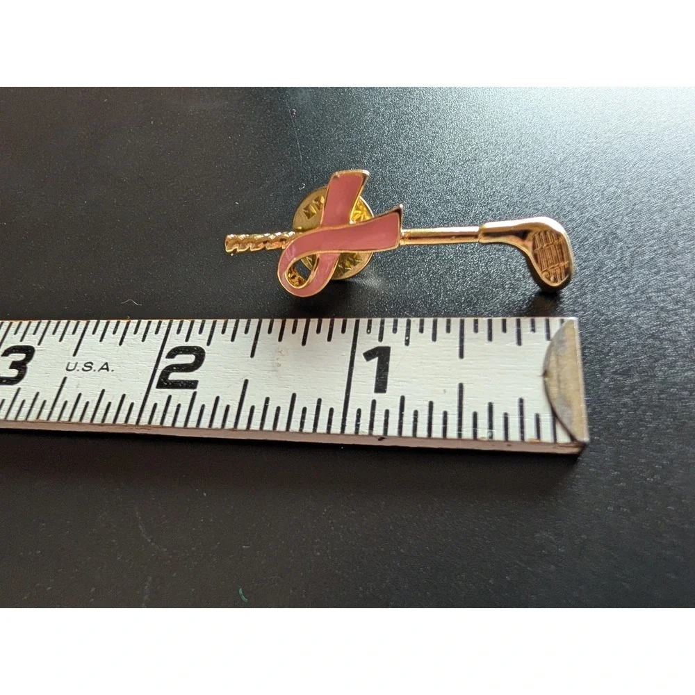 Gold Tone Pink Ribbon Golf Club Lapel Pin‎ Breast Cancer Awareness